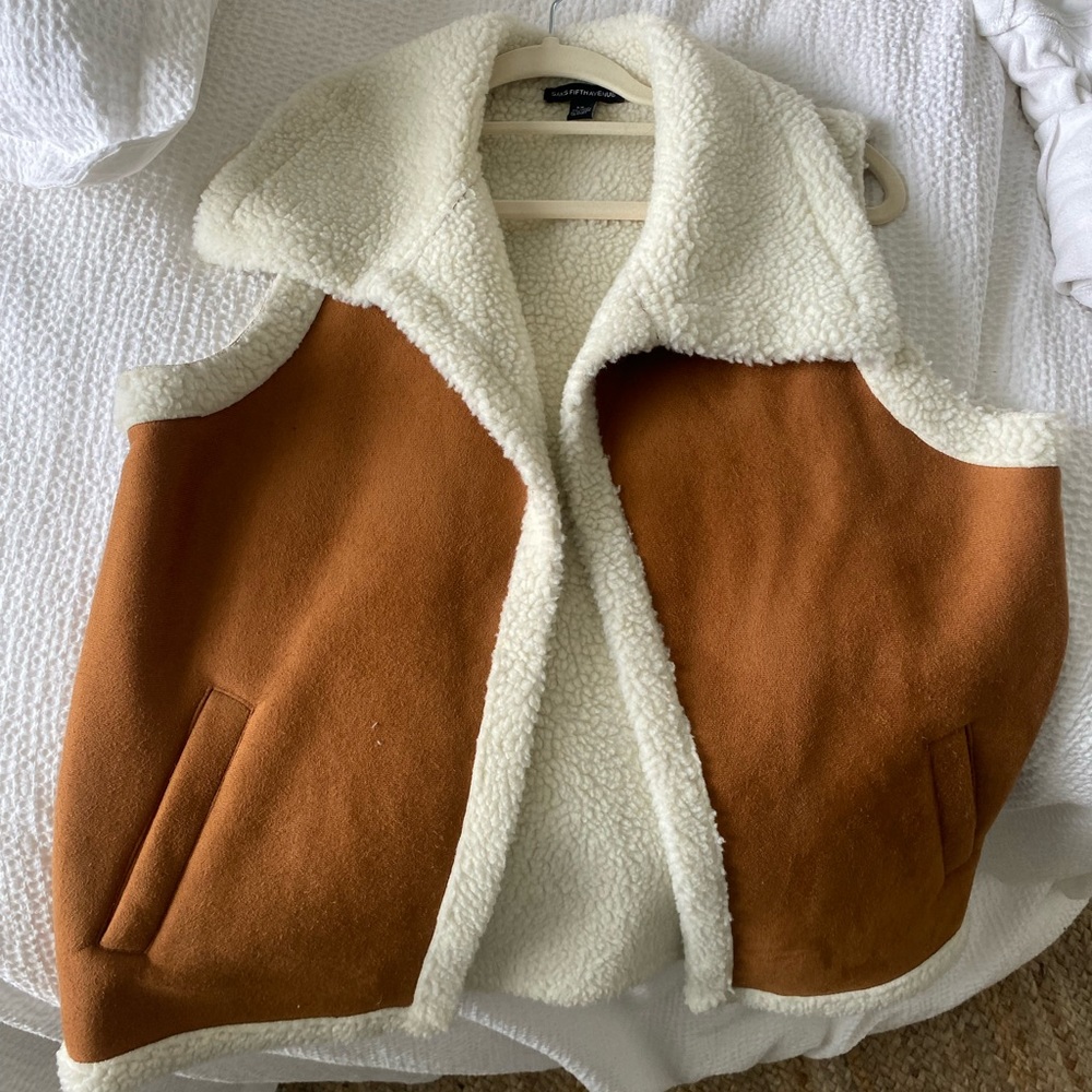 Saks fifth avenue vest